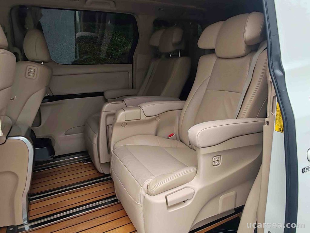 Toyota Alphard 2012 2012 3.5L Luxury photo 5