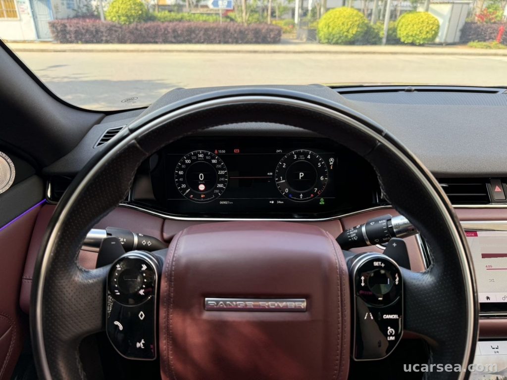 Land Rover Range Rover Evoque 2020 48V 249PS R-DYNAMIC HSE photo 10