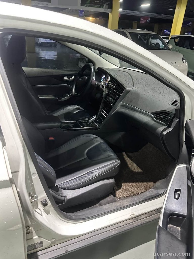 D60 2022 D60 EV photo 1