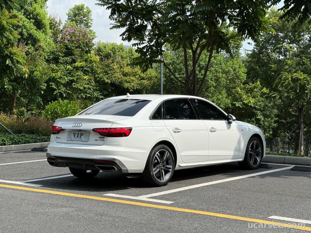 Audi A4L 2023 2.0TFSI 40TFSI photo 4