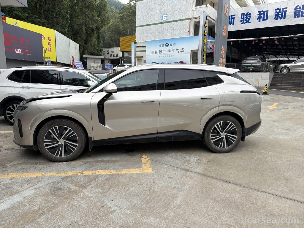 领克 06 PHEV 2024款 2024款120km长续航Plus 实拍图 2