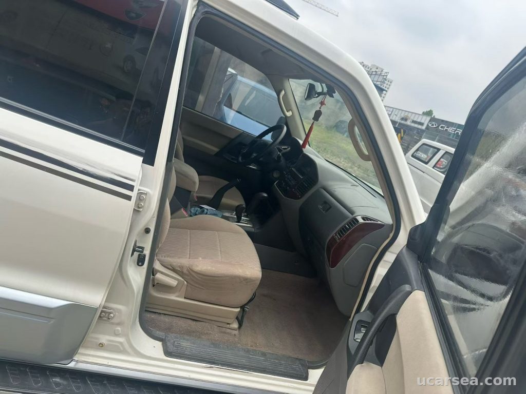 Mitsubishi 2008 V73 GLS photo 4