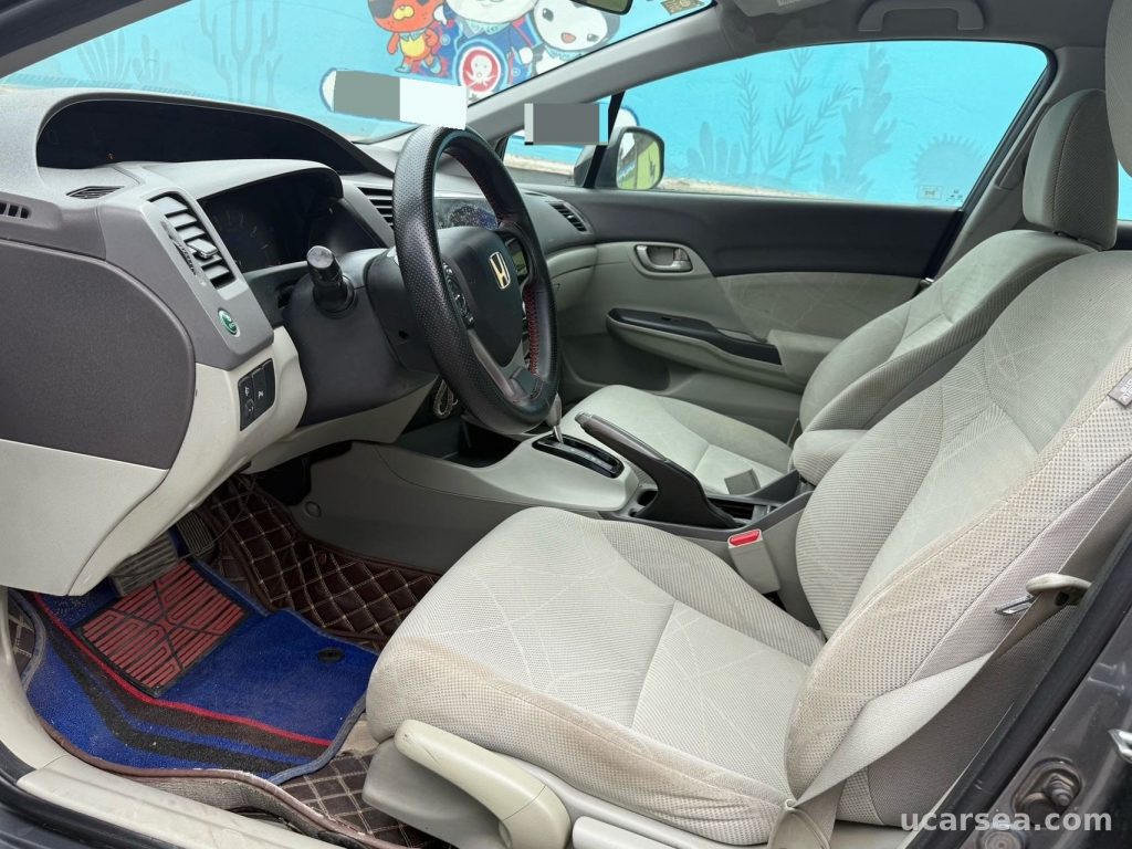 Honda Civic 2013 1.8 EXi photo 5