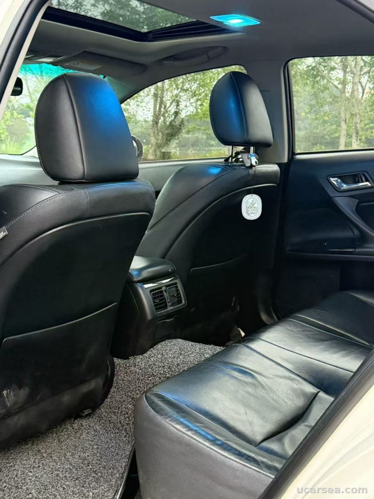 Toyota 2010 2.5V photo 5