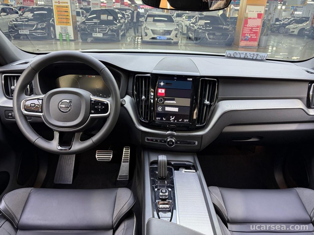 Volvo XC60 2021 XC60 PHEV T8 Sport photo 2