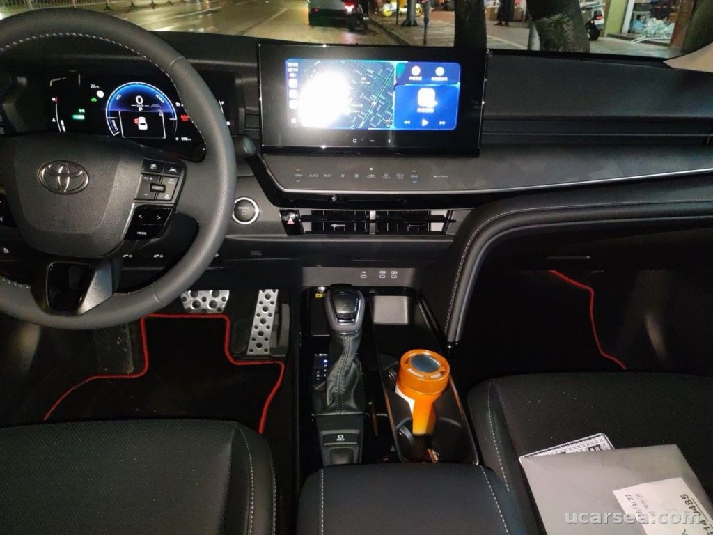 Toyota Camry 2026 2.0HSE Lite photo 3