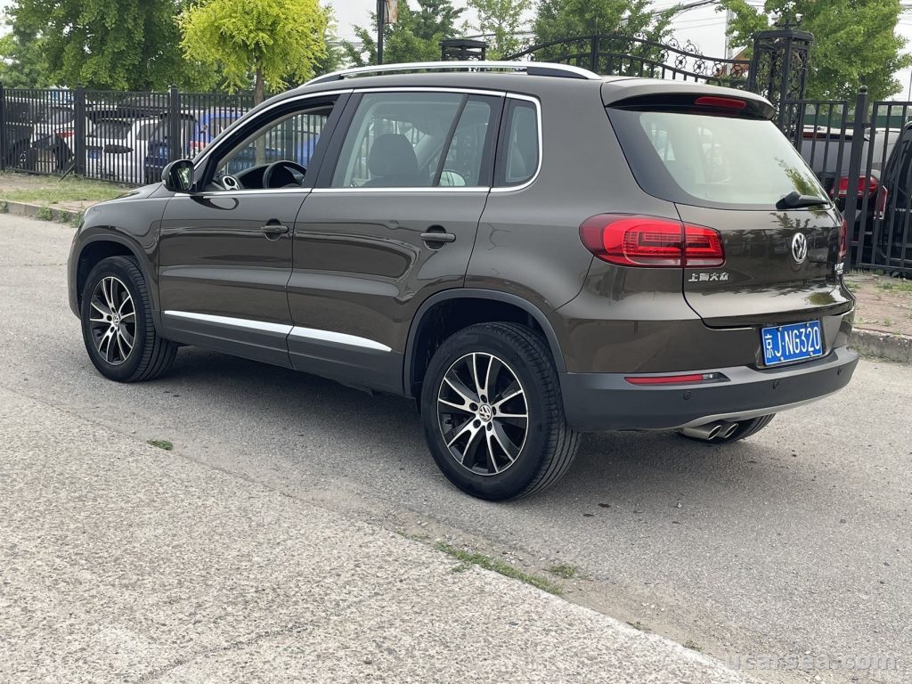 Volkswagen Tiguan 2016 1.8TSI 300TSI Luxury photo 4