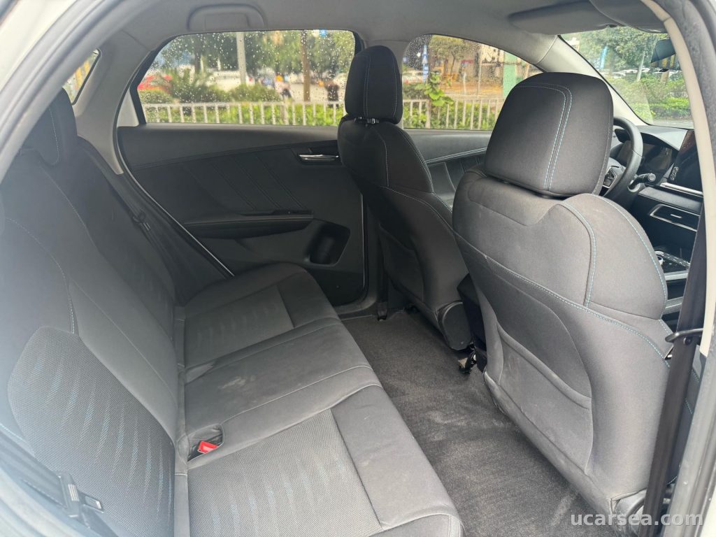 BYD e2 2021 photo 3