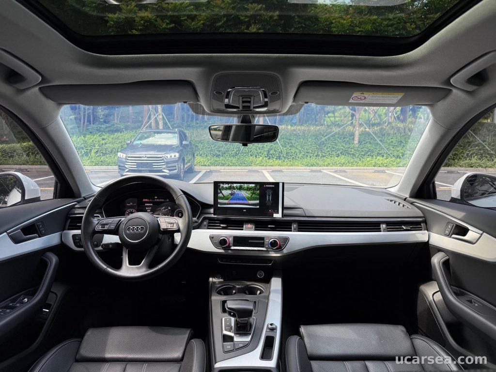 Audi A4L 2023 2.0TFSI 40TFSI photo 2