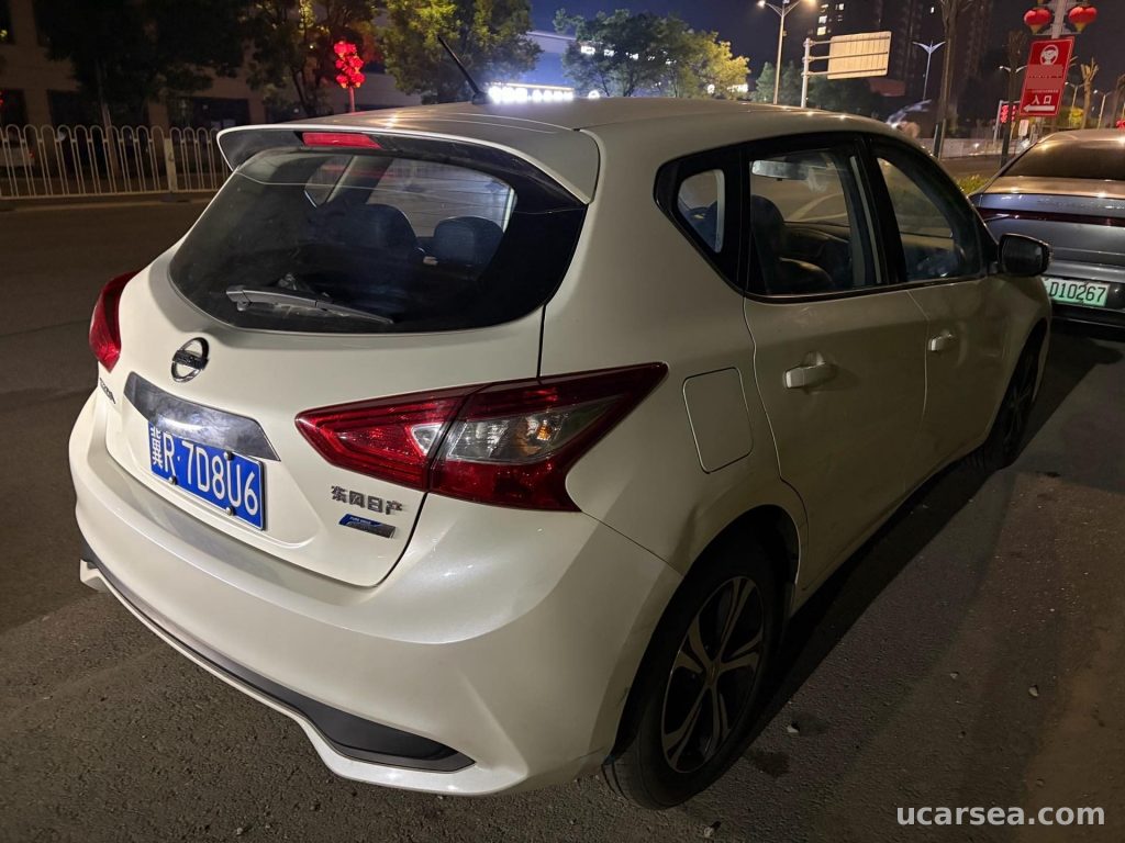 Nissan 2016 photo 4