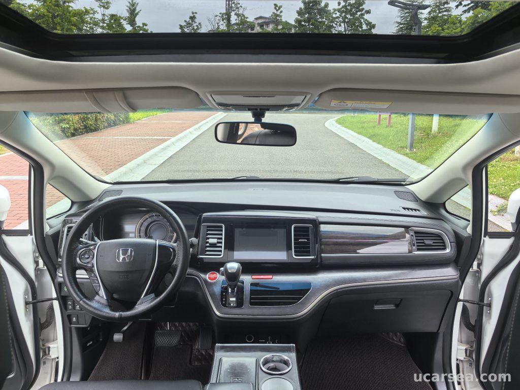 Honda Elysion 2016 Comfort photo 8