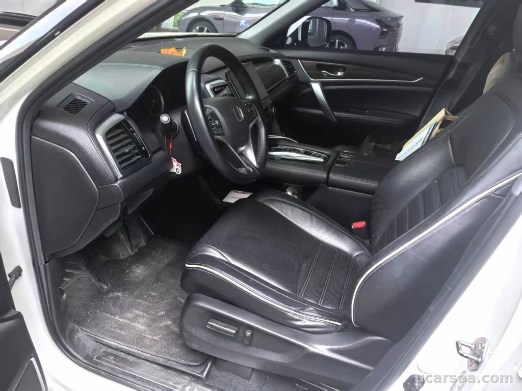 本田 UR-V 2017款 370TURBO 四驱尊享版 实拍图 4