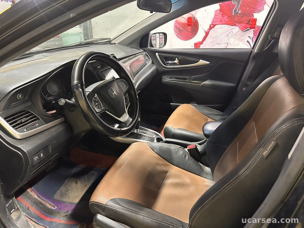 Honda Crider 2015 Luxury photo 2