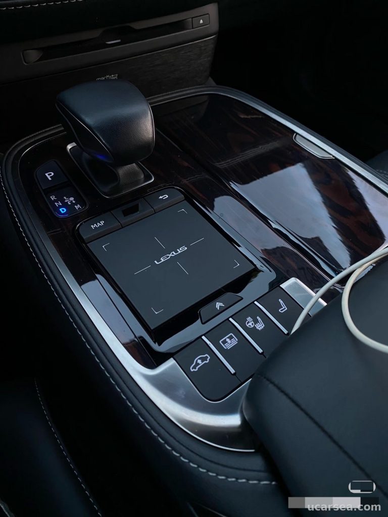 雷克萨斯 LS(进口) 2021款 LS500h / 豪华版 实拍图 5