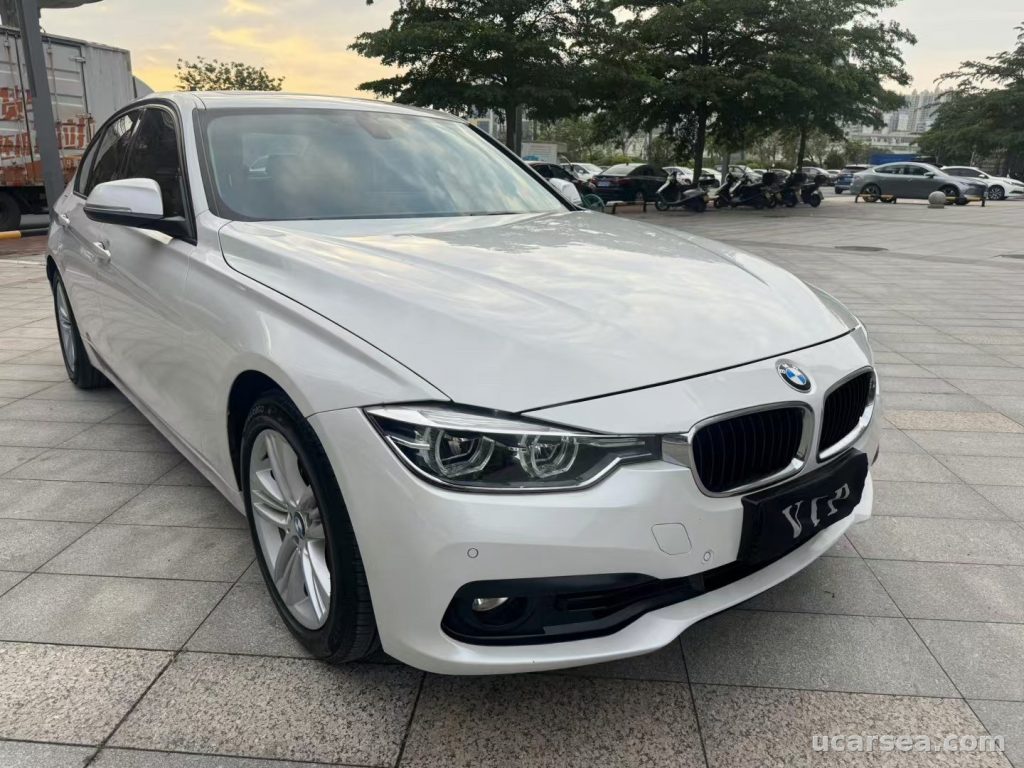 BMW 3 Series 2017 318i photo 2