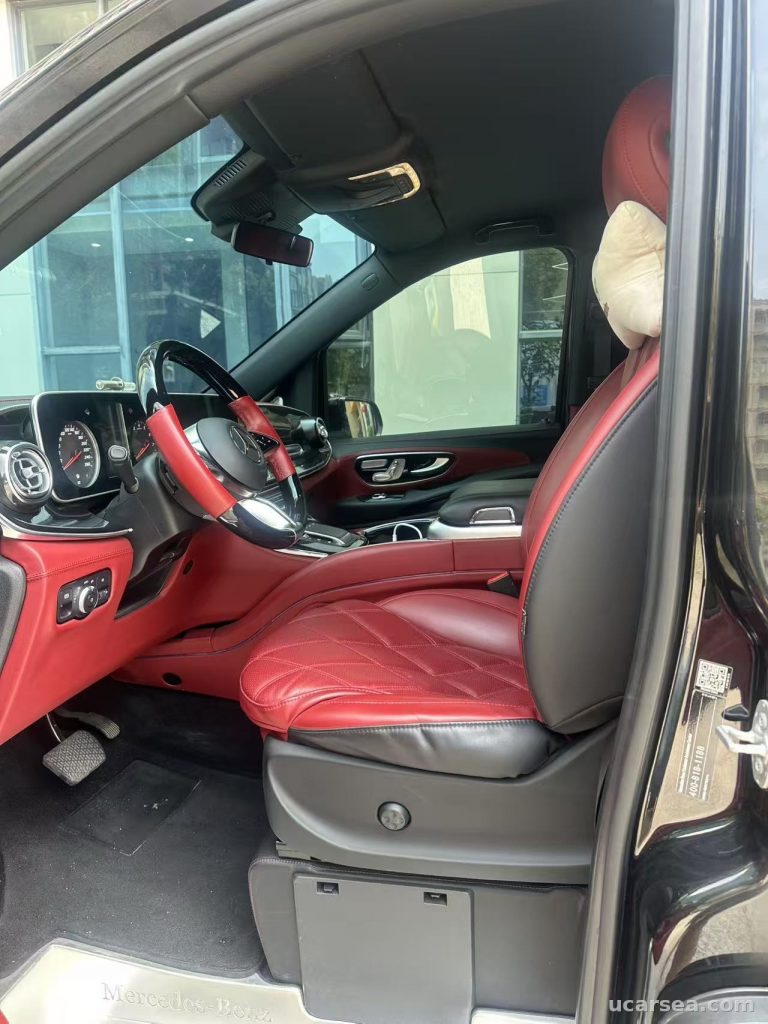 Mercedes-Benz 2024 2.0T 7 photo 1