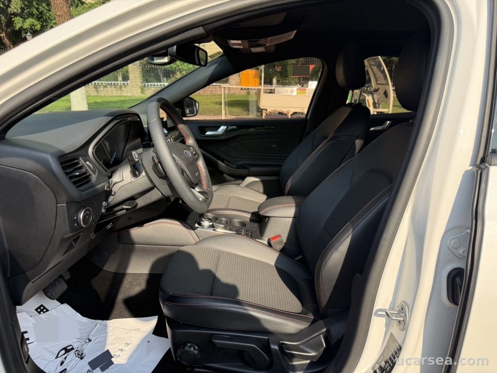 Ford 2020 EcoBoost 180 ST Line photo 5