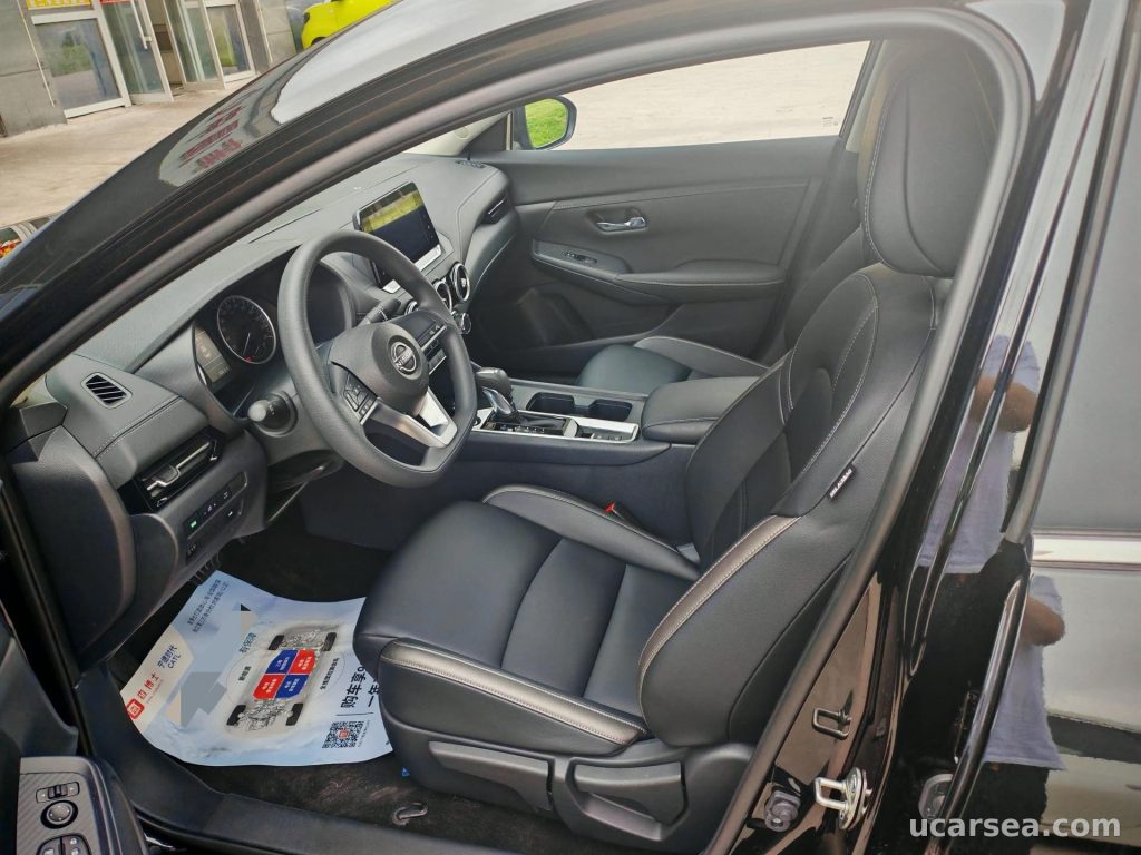 Nissan 2025 photo 4