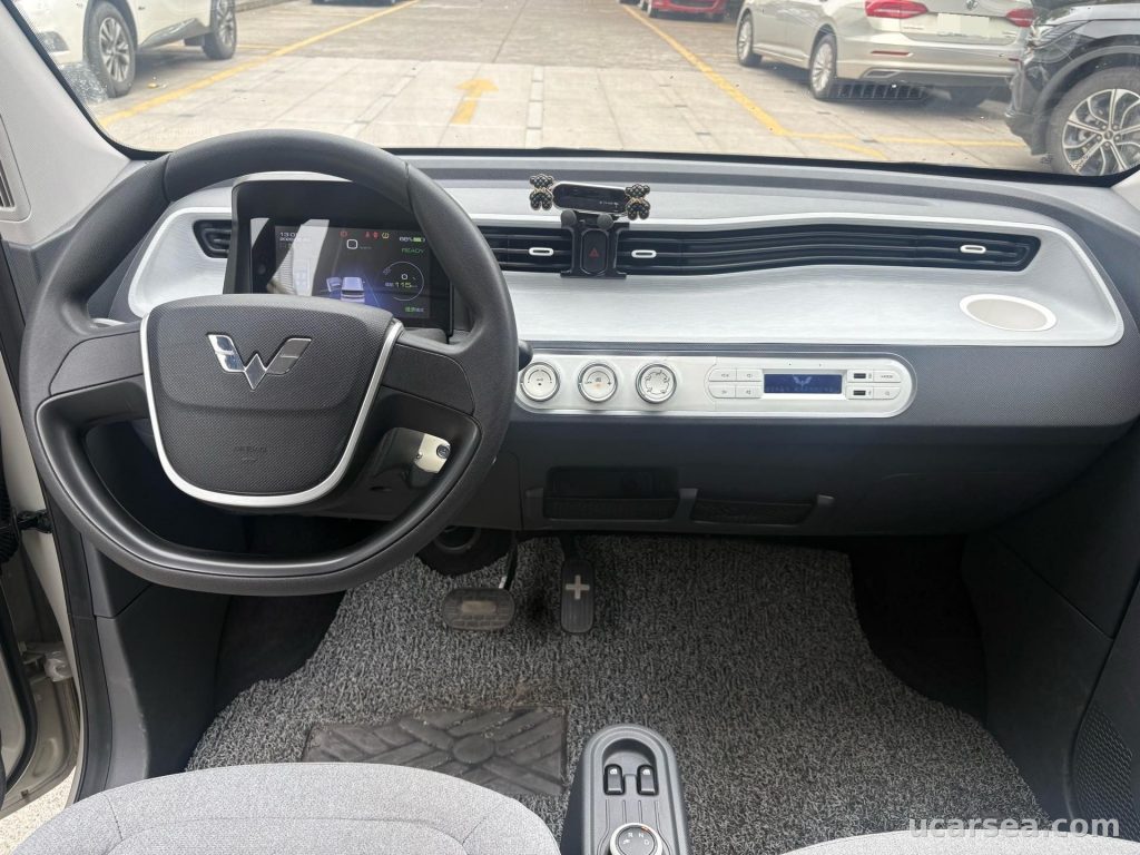 五菱 宏光MINI EV 2022款 马卡龙夹心款 170km 三元锂 实拍图 4