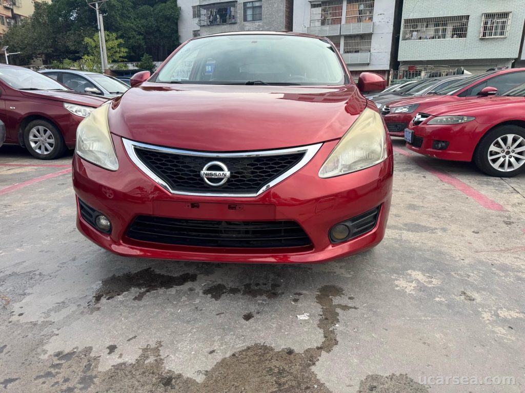 Nissan Tiida 2011 1.6 XE photo 1