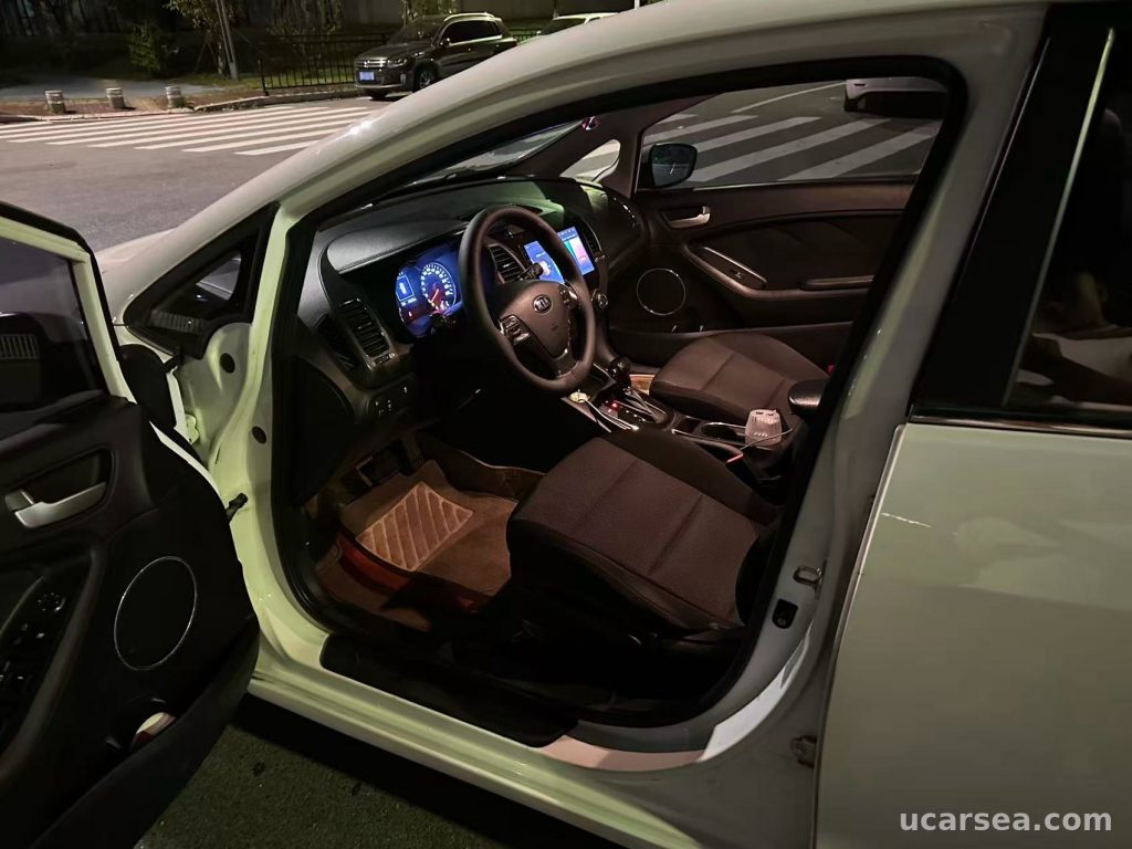 Kia K3 2016 GLS photo 4