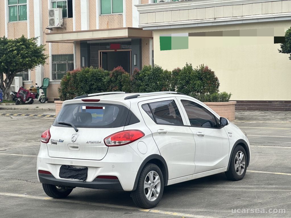Baojun 310 2017 photo 7