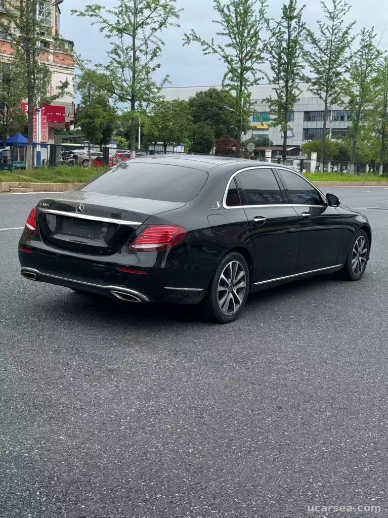 Mercedes-Benz E-Class 2017 E 300 L 2.0T photo 2