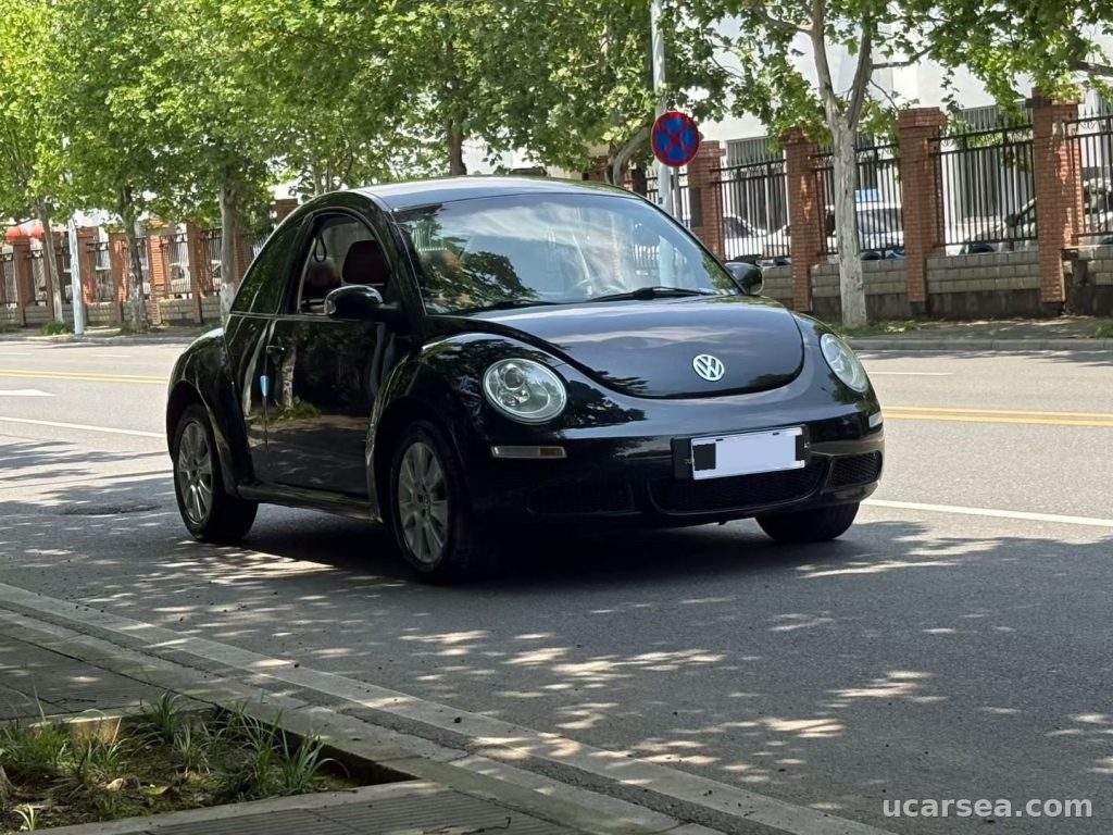 Volkswagen 2010 photo 2