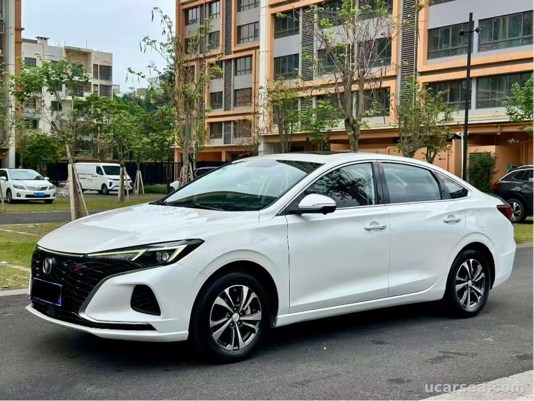 2021 长安 逸动 2021款 PLUS 1.4TGDI 蓝鲸NE 尊贵型