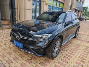2025 Mercedes-Benz GLC