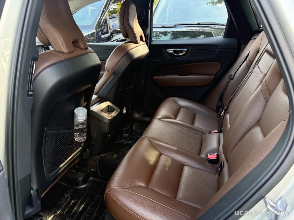 Volvo XC60 2019 T5 photo 3