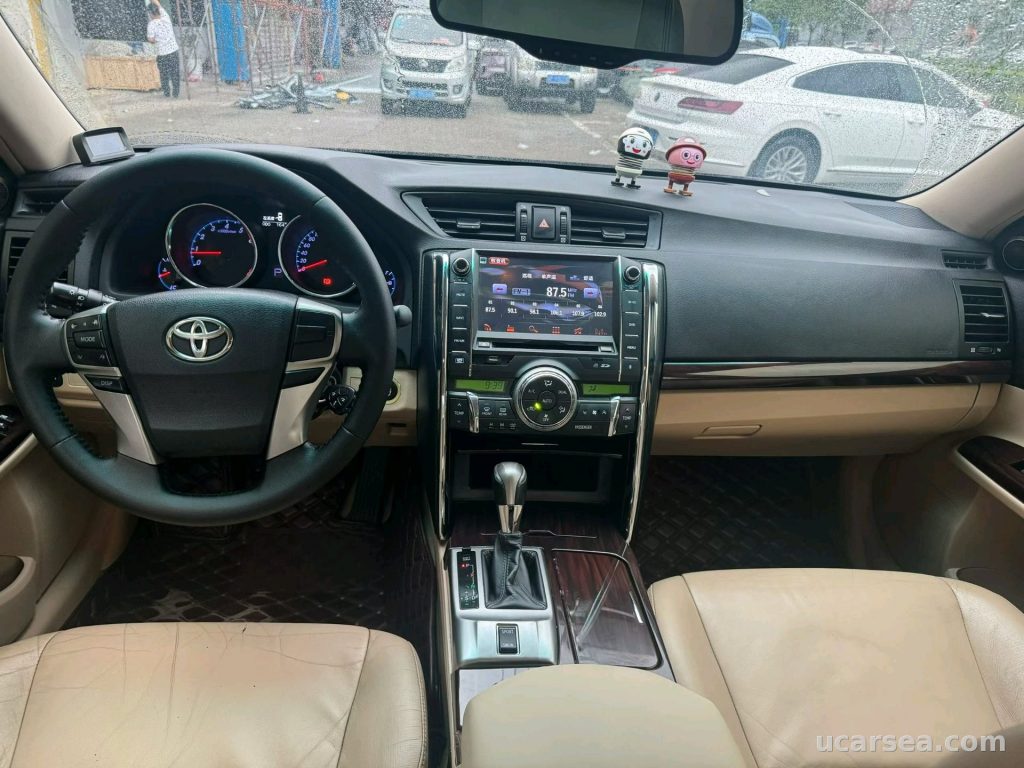 Toyota 2013 2.5S photo 8