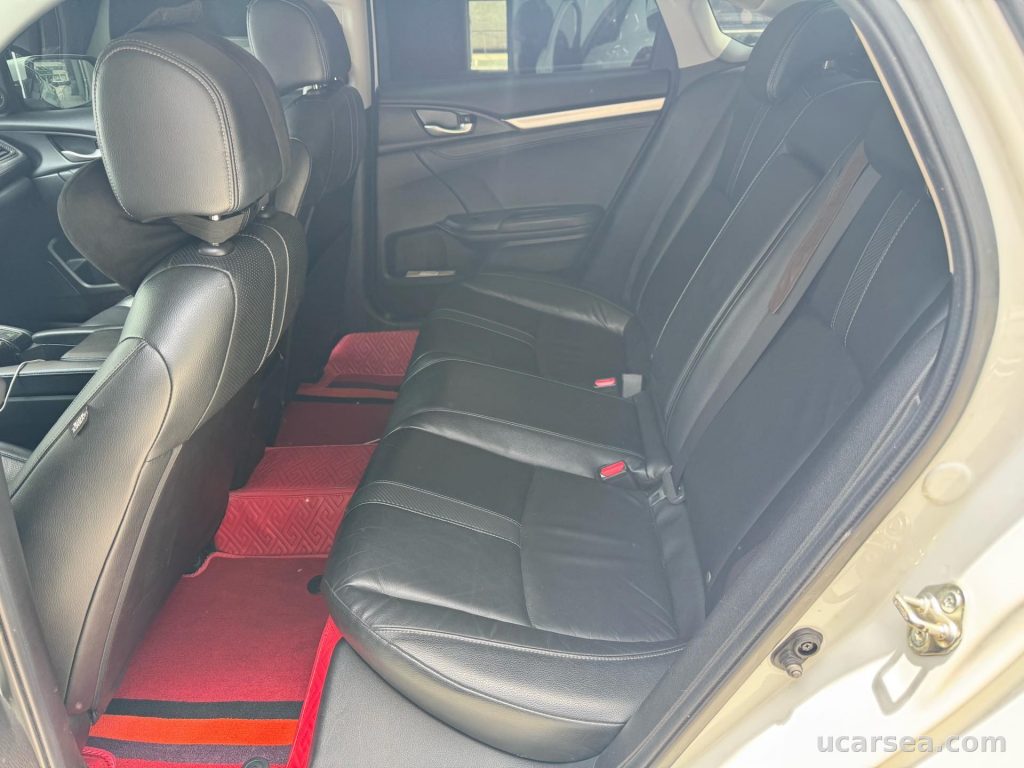 Honda Civic 2016 1.5T 220TURBO photo 2