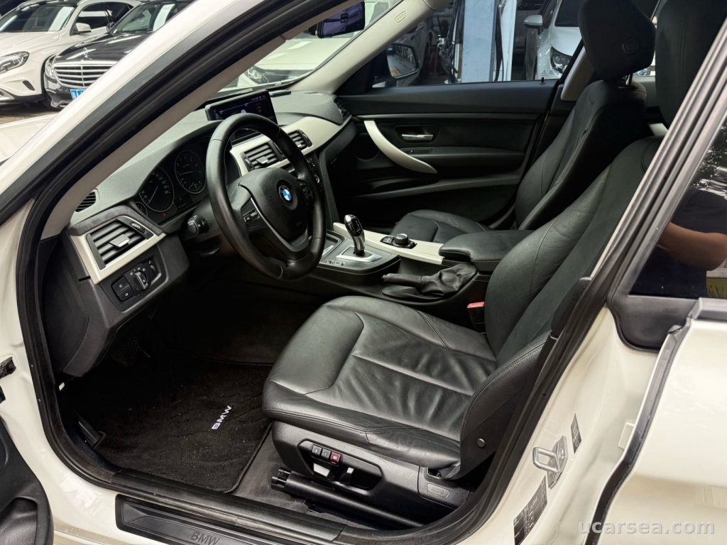 BMW 3 SeriesGT 2013 GT 320i photo 7