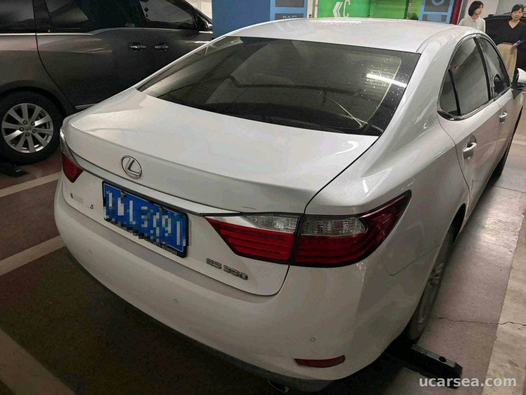 Lexus ES 2013 ES250 2.5 photo 5