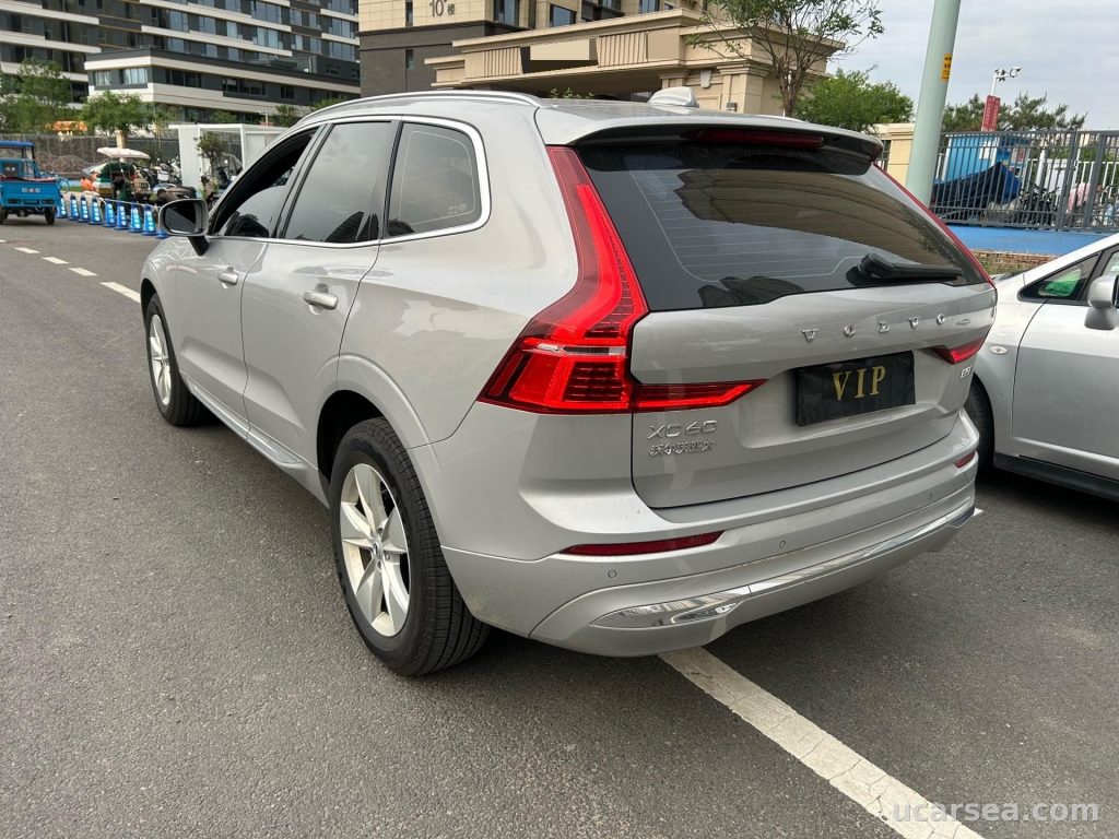Volvo XC60 2022 48V 2.0T B5 photo 5