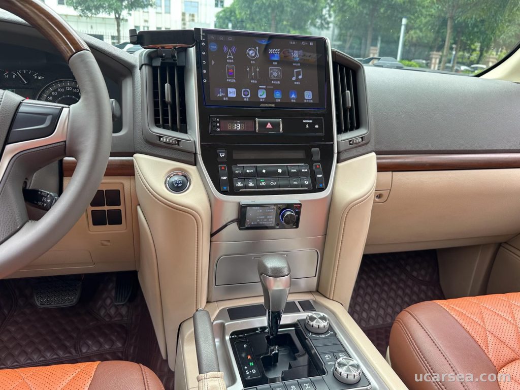 Toyota Land Cruiser 2017 photo 7
