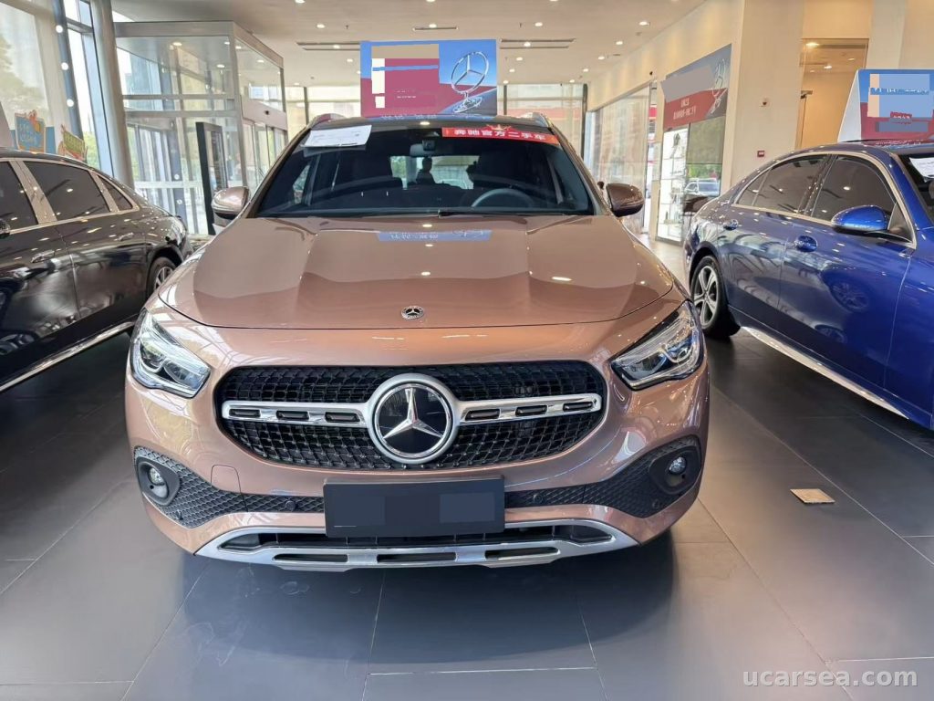 Mercedes-Benz GLA 2023 200 1.3T photo 1