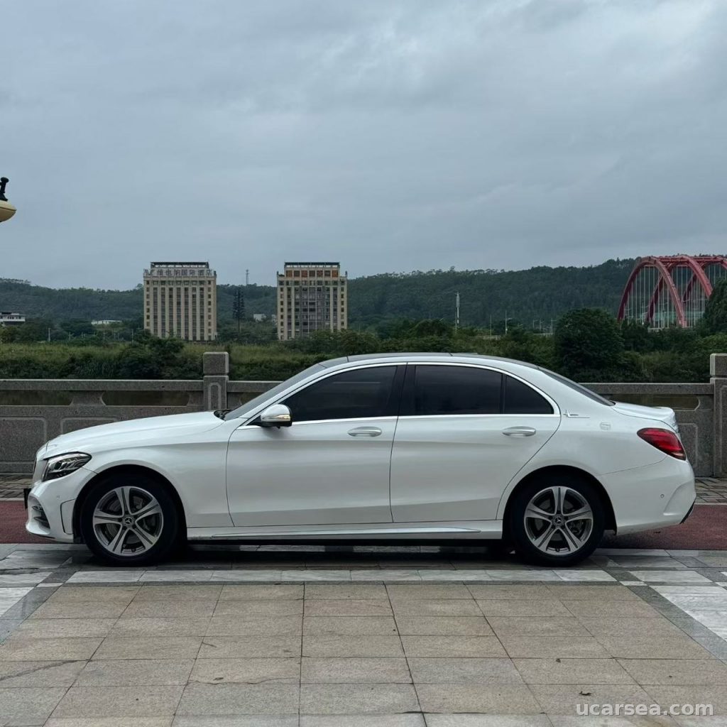 奔驰 C级 2019款 260 L 48V (改款) 实拍图 8