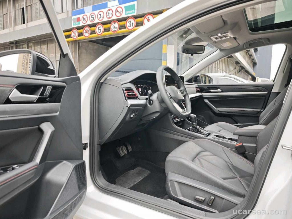 大众 朗逸 2024款 1.5TSI 300TSI 星空领先版 实拍图 4
