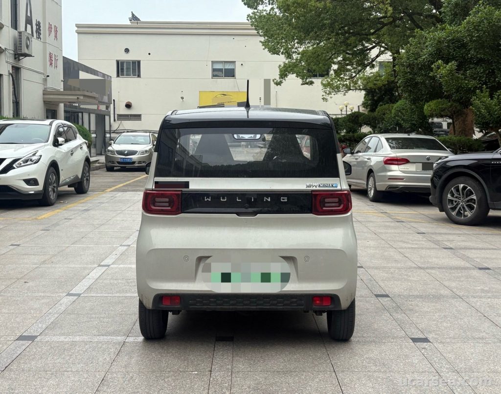 五菱 宏光MINI EV 2022款 马卡龙夹心款 170km 三元锂 自动挡 实拍图 2
