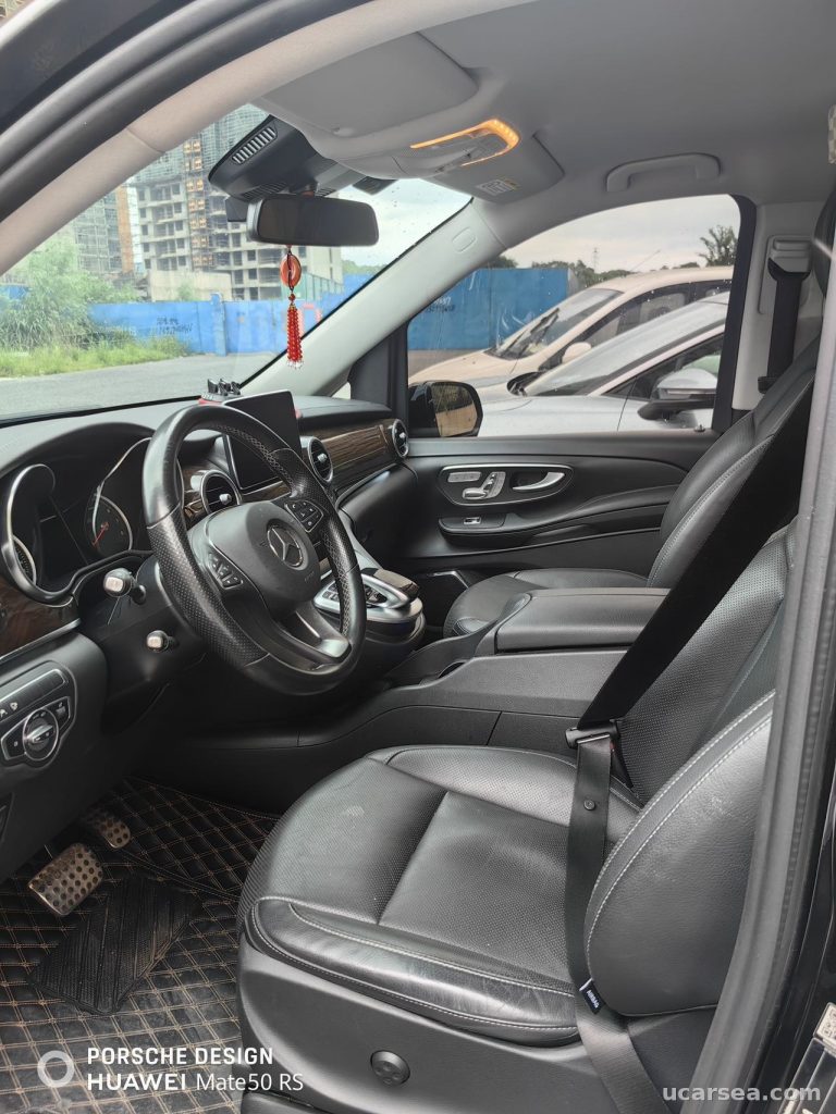 Mercedes-Benz V-Class 2021 V 260 2.0T photo 4