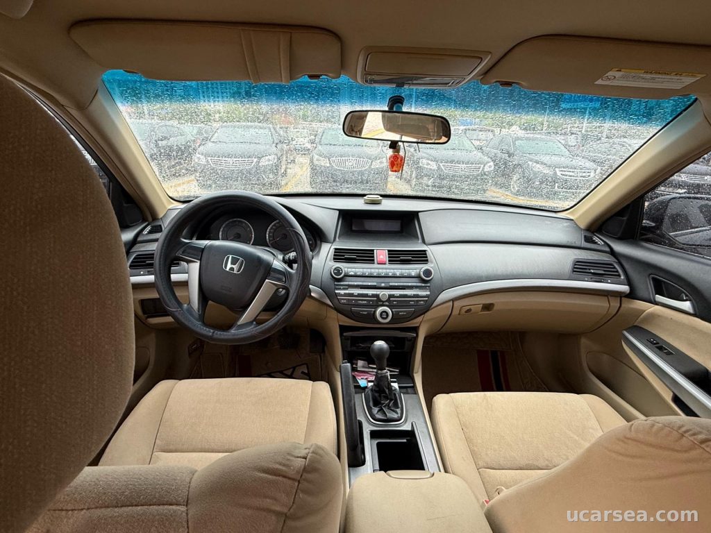 Honda Accord 2010 photo 4