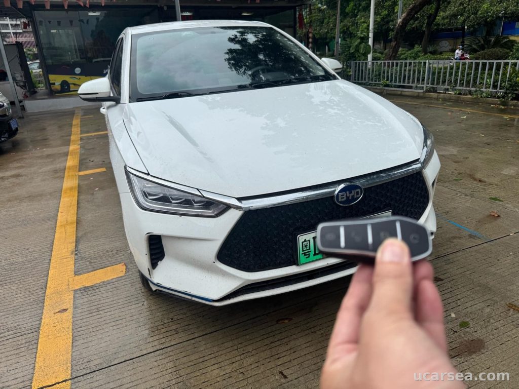 BYD e2 2021 photo 6