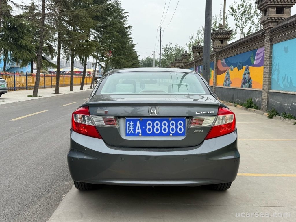 Honda Civic 2013 1.8 EXi photo 6