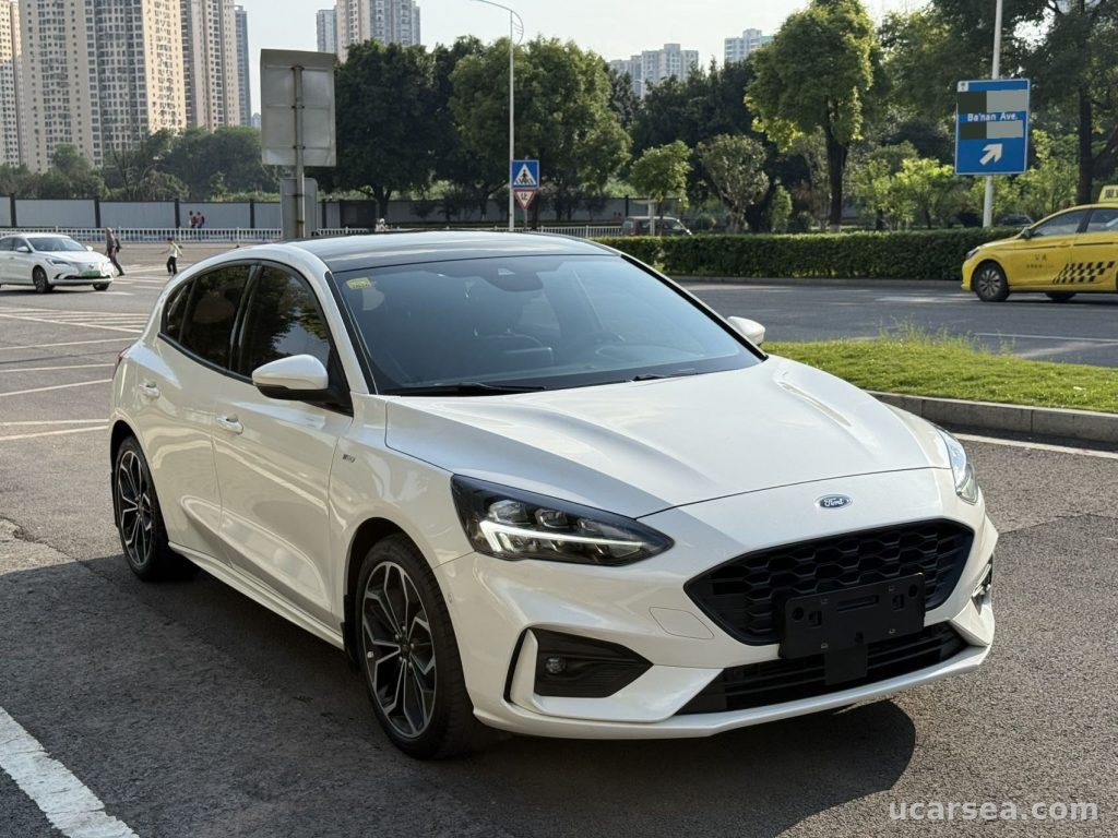 Ford Focus 2020 - 1.5T EcoBoost 180 ST Line photo 2