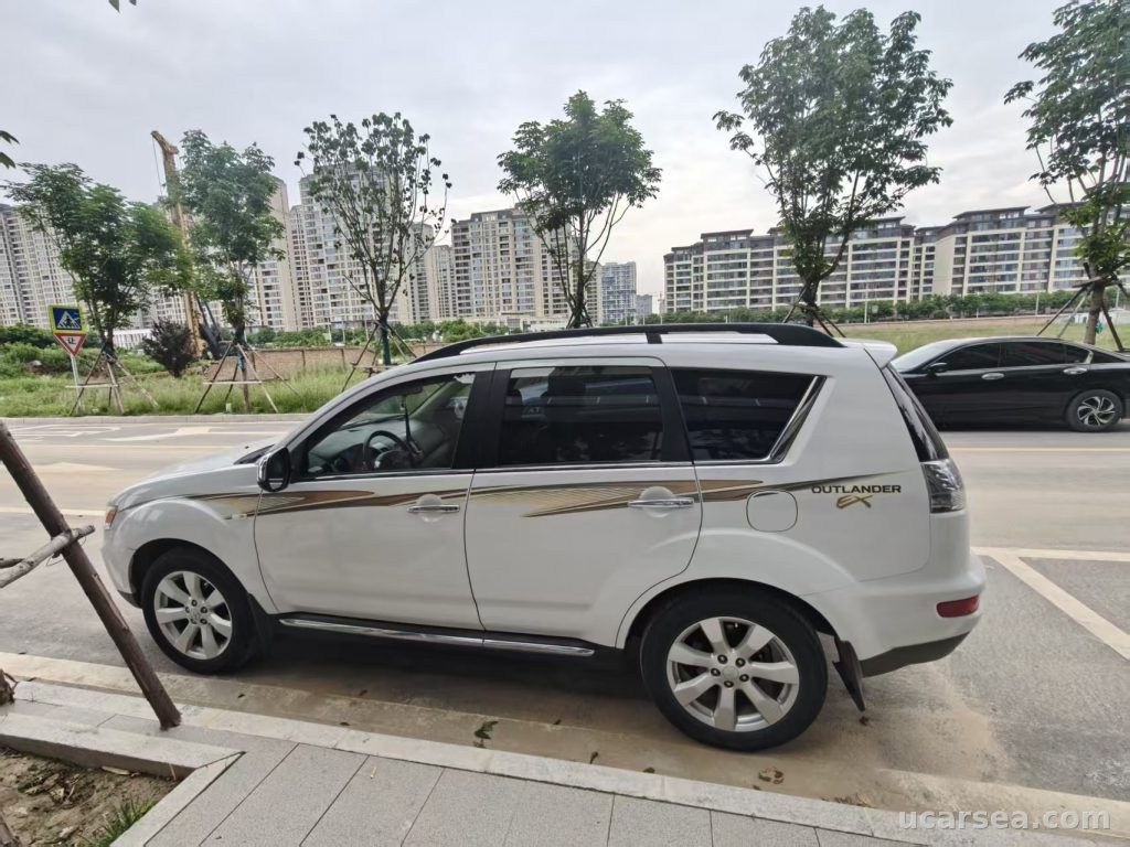 Mitsubishi 2012 EX photo 8