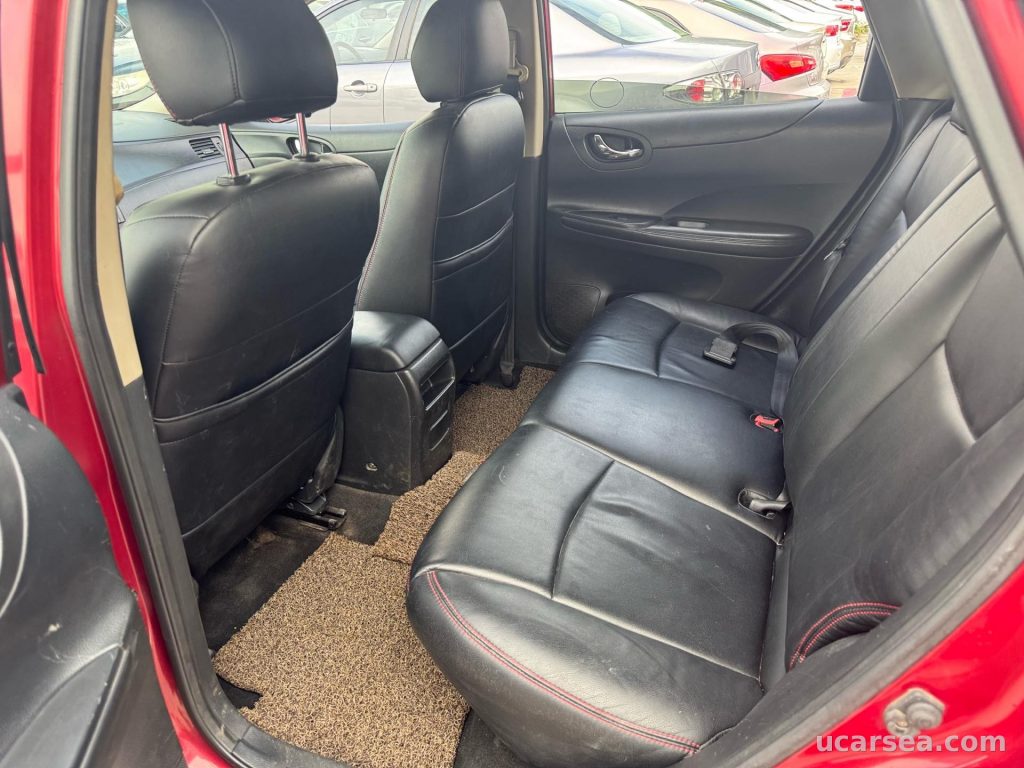 Nissan Tiida 2011 XE photo 4