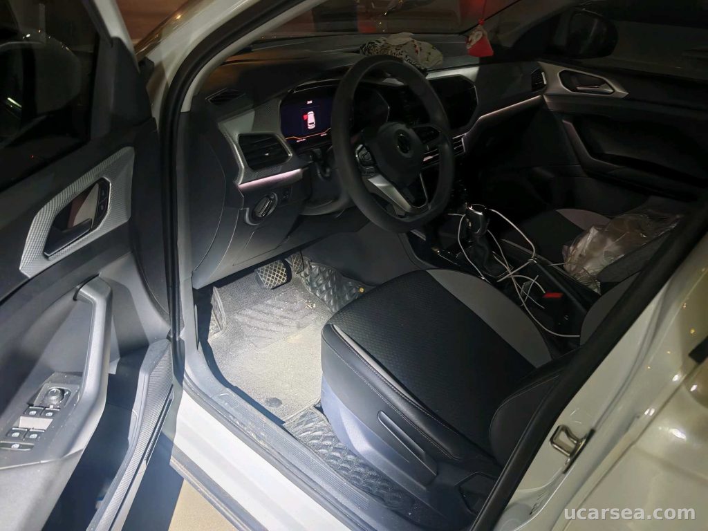 Volkswagen 2021 photo 4