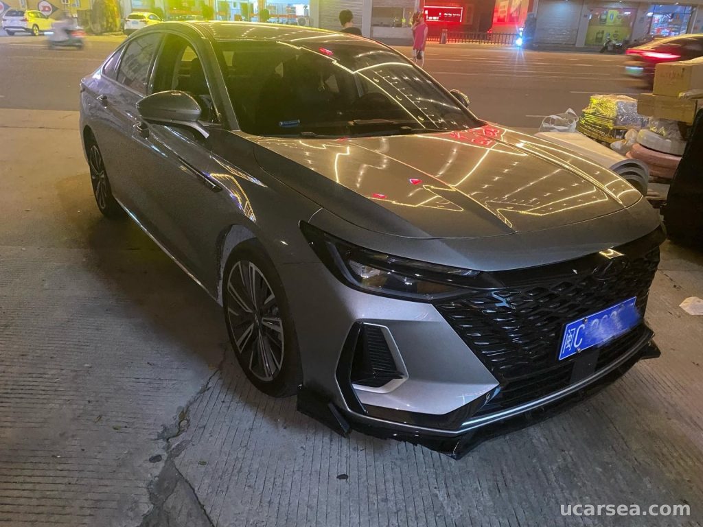 奇瑞 艾瑞泽8 2025款 1.6T 睿 自动挡 实拍图 2